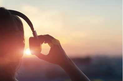 PODCAST

De podcast-shows van Esther zijn waardevolle documenten waarin zij met bijzondere mensen praat over levensechte vragen en zielenroerselen. 

Beluister ze allemaal op je favoriete podcast platform en abonneer je om geen nieuwe aflevering te missen,  esthervanderwerf podcast.